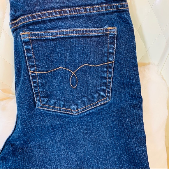 Cropped Ralph Lauren Denim capris. Size 8 - Picture 4 of 5